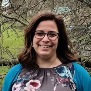 Tanya Grove headshot